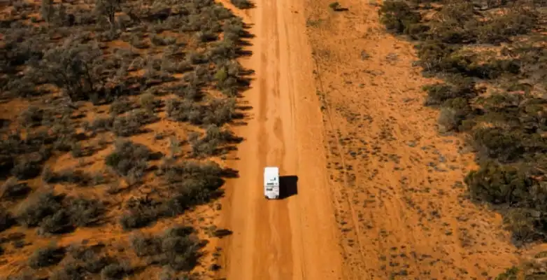 Wohnmobil im Outback in New South Wales, Australien